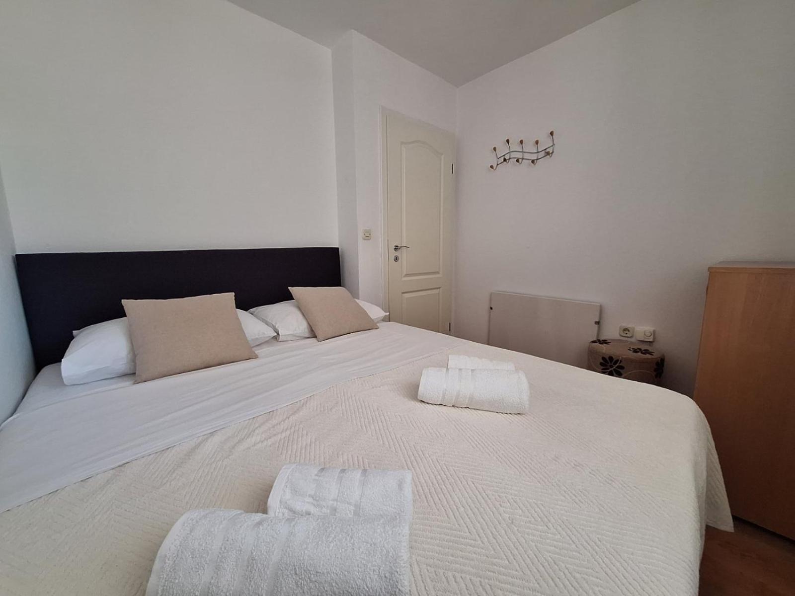 Apartments M&M Baska  Luaran gambar